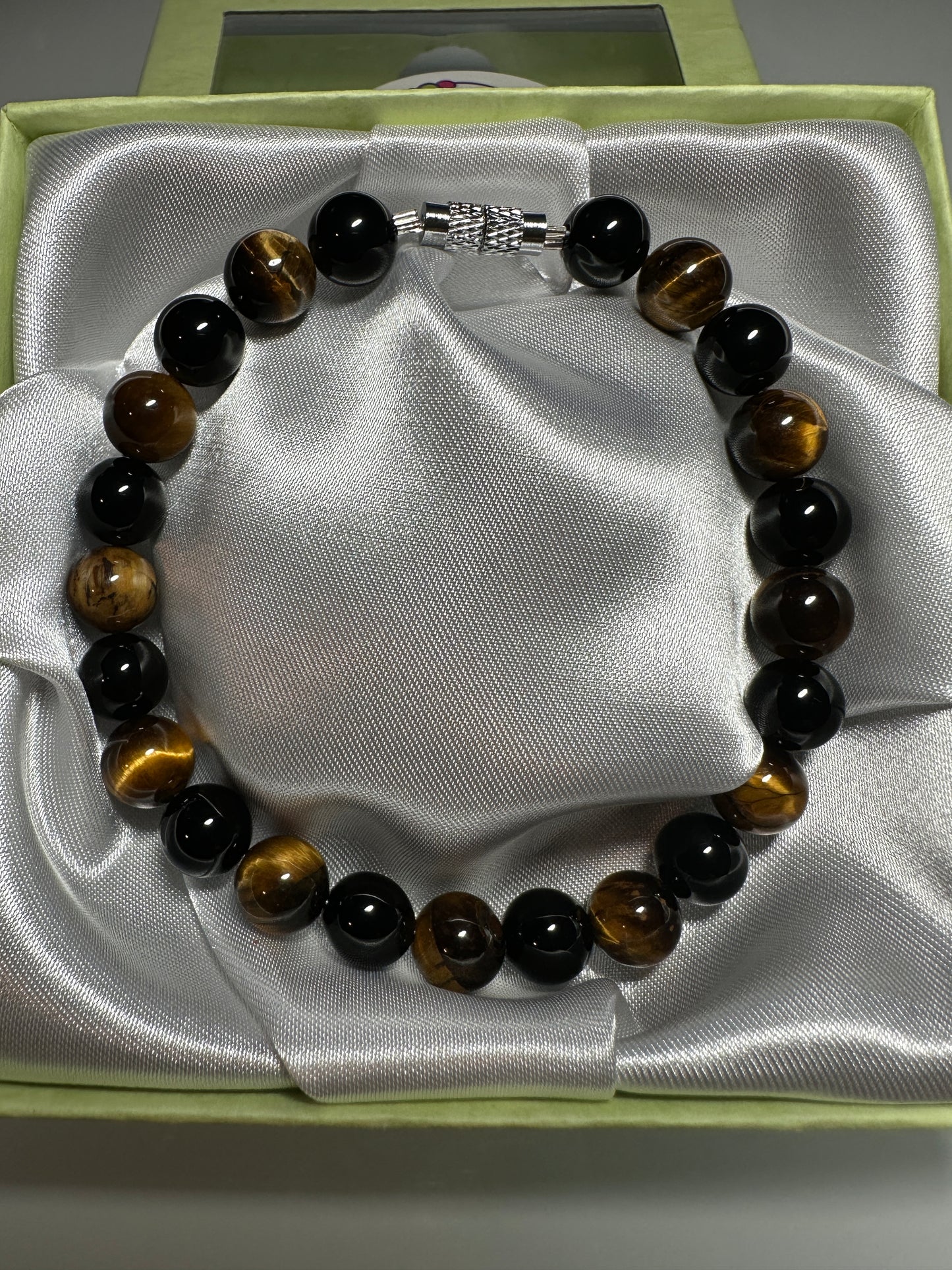 Black Onyx and Tiger Eye Bracelet 8mm